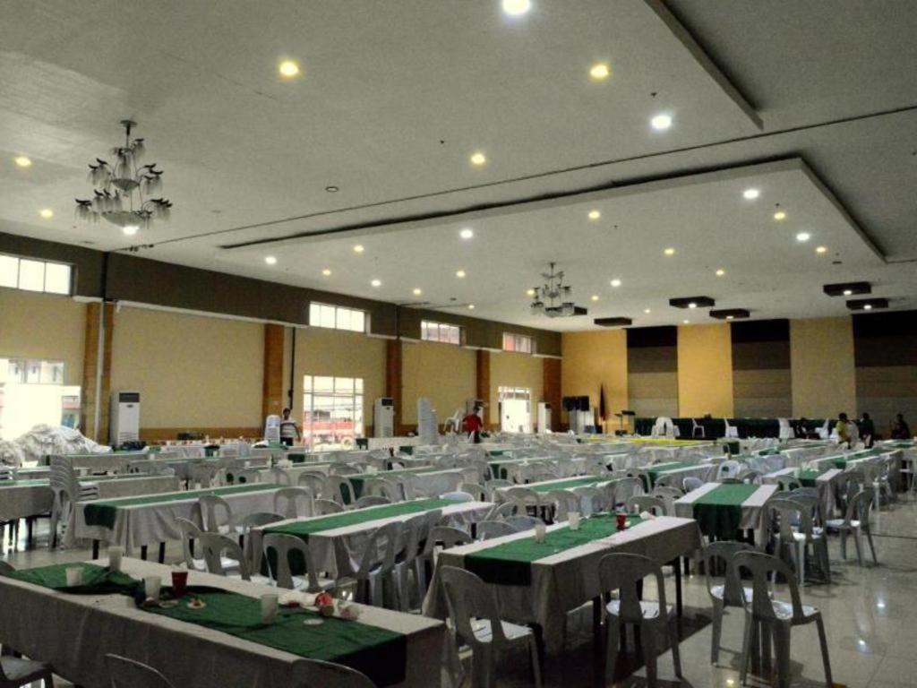 Big Daddy Hotel And Convention Center Butuan City Bagian luar foto