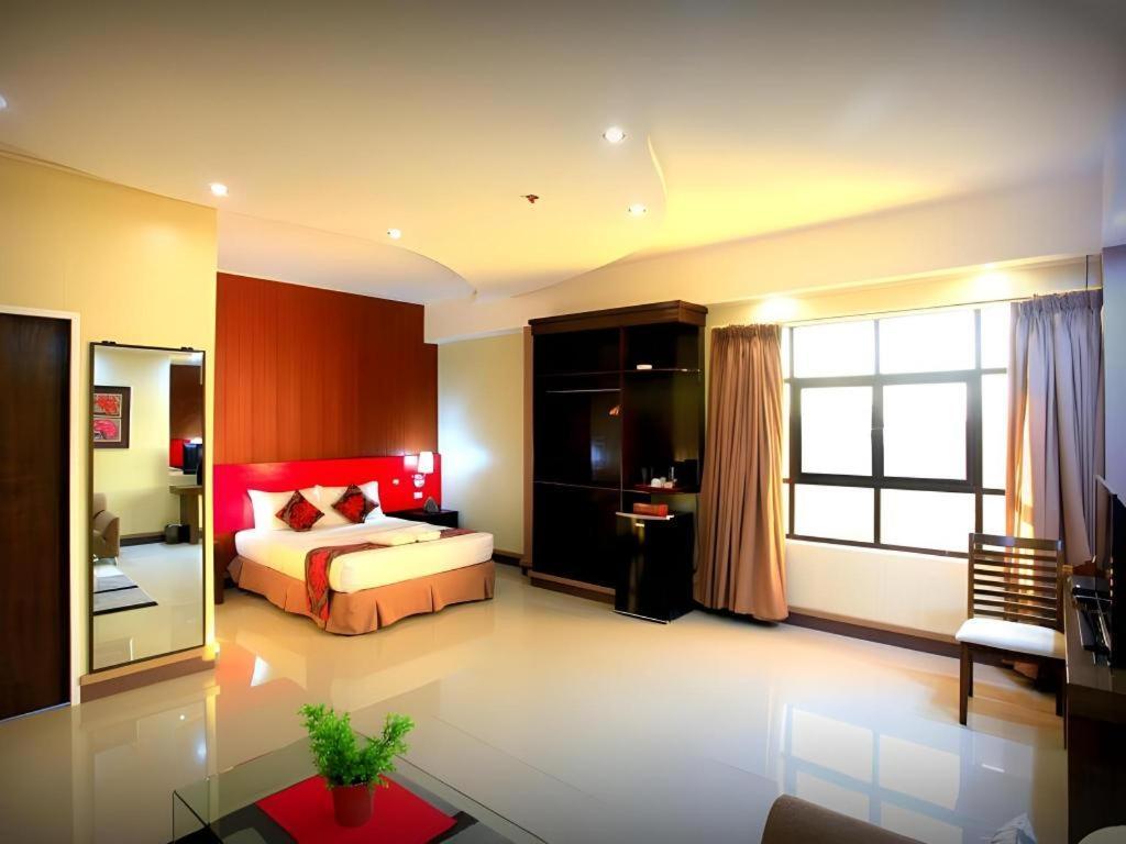 Big Daddy Hotel And Convention Center Butuan City Bagian luar foto