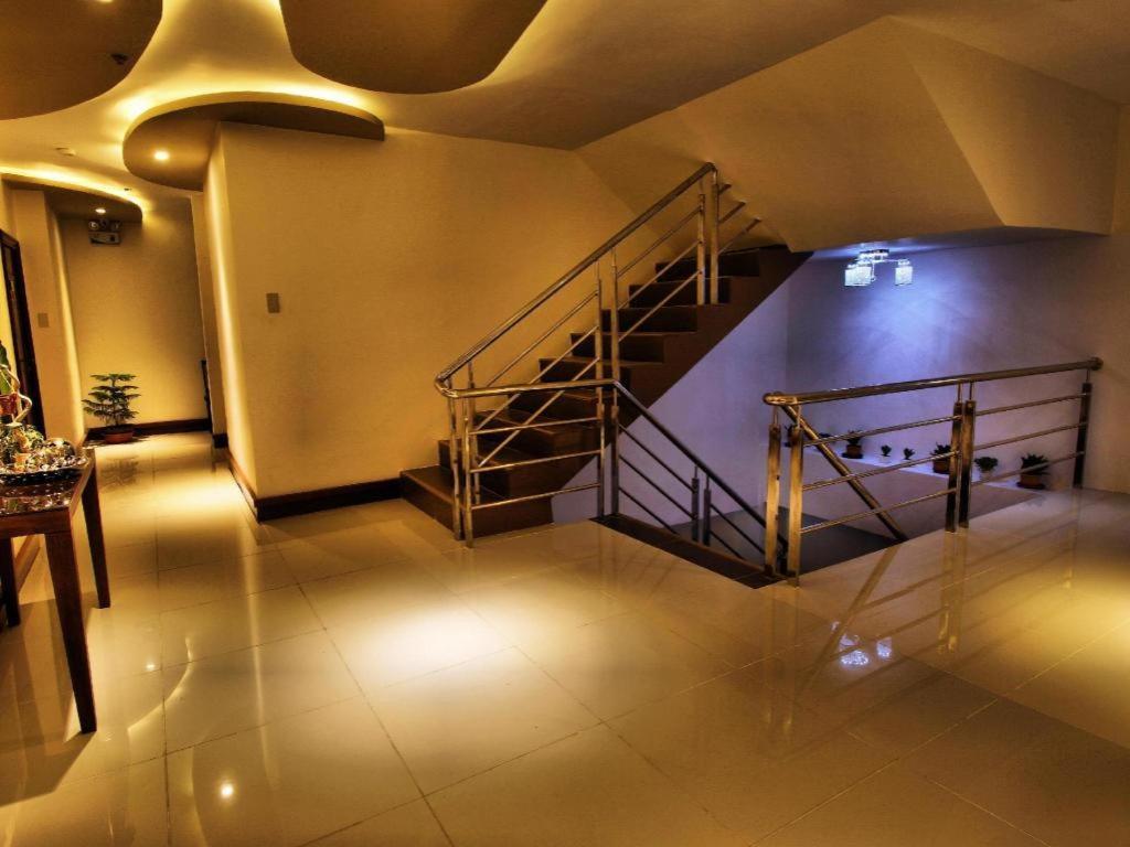 Big Daddy Hotel And Convention Center Butuan City Bagian luar foto
