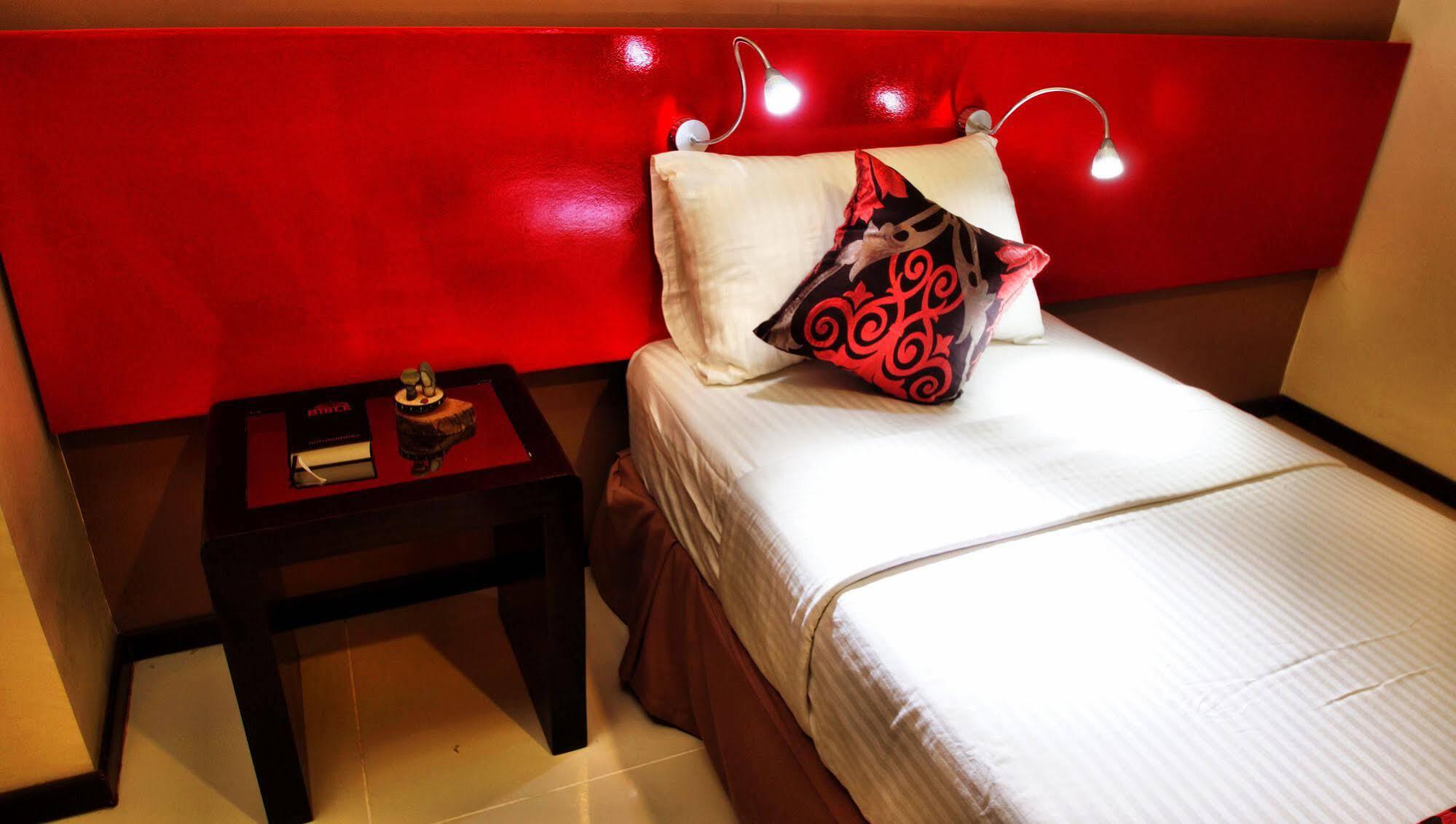 Big Daddy Hotel And Convention Center Butuan City Bagian luar foto